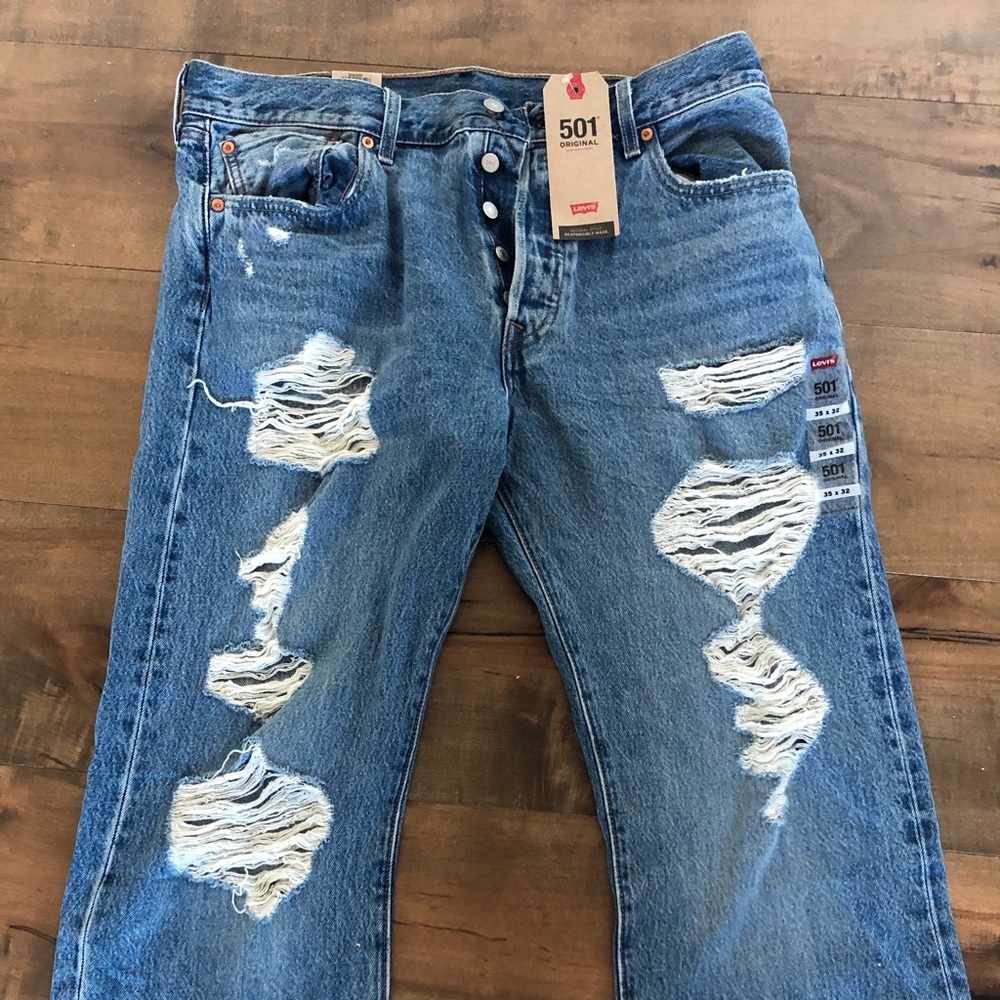 brand new Levi’s mens jeans